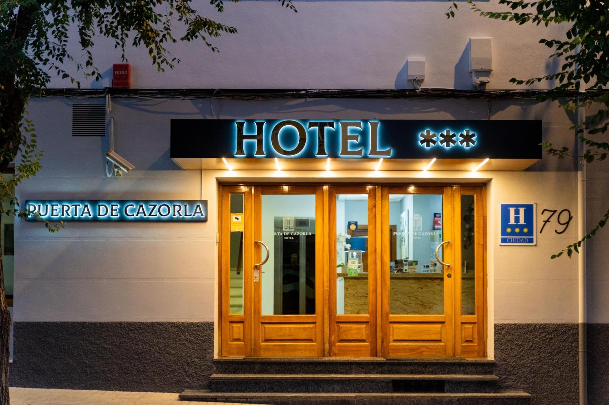 Hotel Puerta De Cazorla Zewnętrze zdjęcie